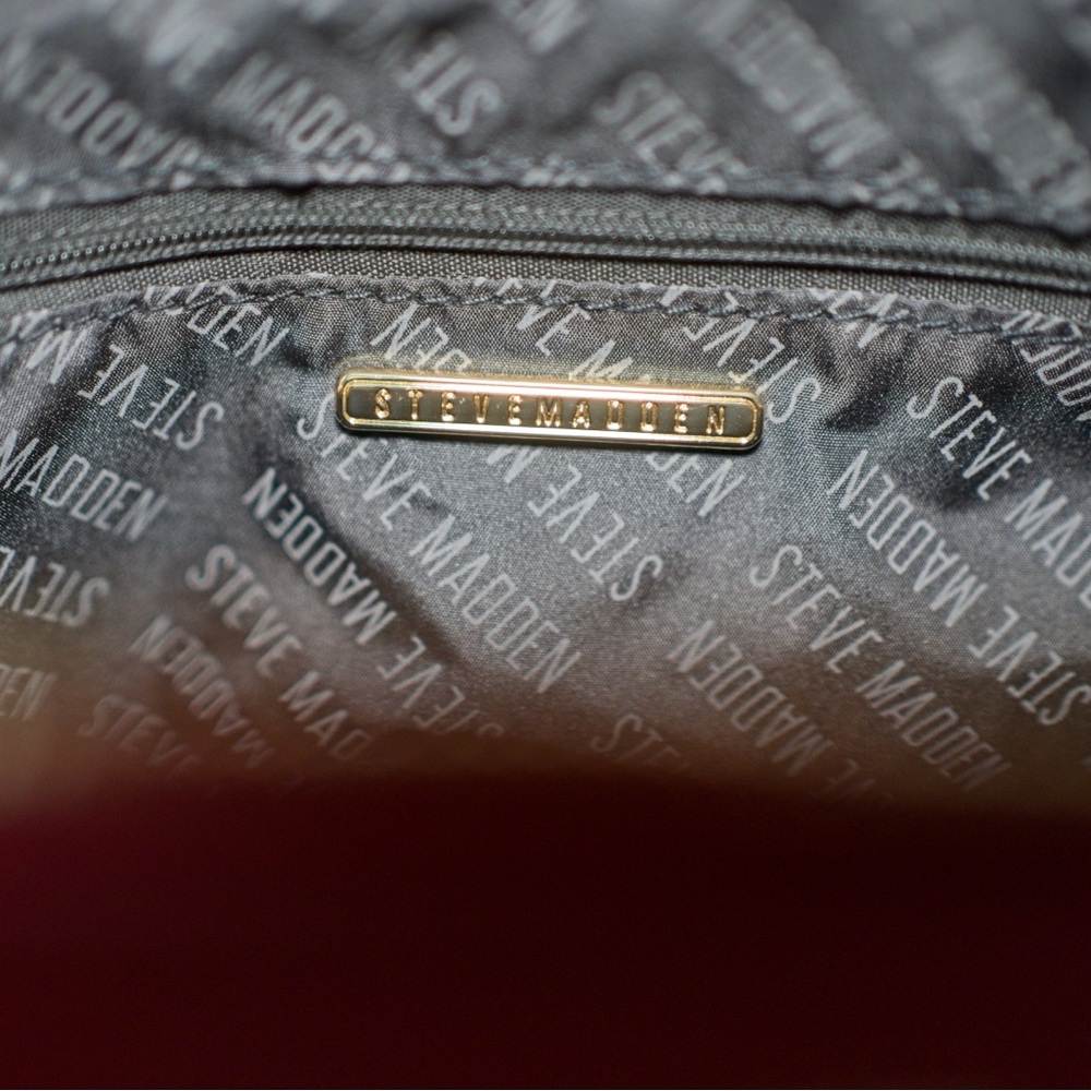 Steve Madden Vibrant Red Crossbody Bag - Picture 7 of 7